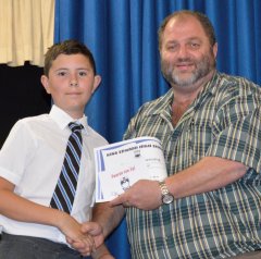 Best-achievement-in-English-First-Additional-Language-in-Grade-7-with-84---Duncan-van-Zyl.jpg